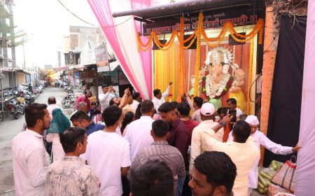 बारामतीतील पहिल्या मानाच्या श्री मंडई गणपती बाप्पाचा जन्म सोहळा मोठ्या उत्साहात साजरा..