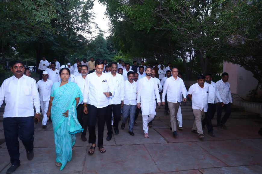 सोमेश्वरच्या निवडणुकीचे रणशिंग फुंकले! दादांच्या स्मृतींना अभिवादन; जय पवारांसह पॅनलचे सर्व उमेदवार मैदानात..